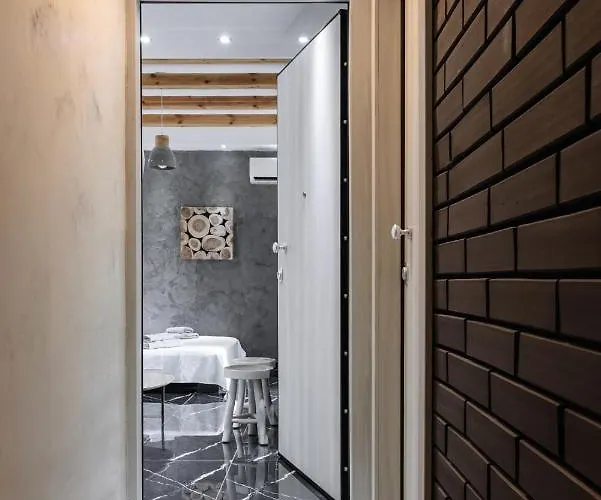 Skra Hideaway In Center By Binobi ! Daire *
