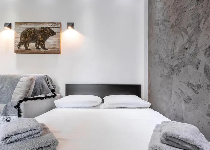 Skra Hideaway In Center By Binobi ! Salonicco